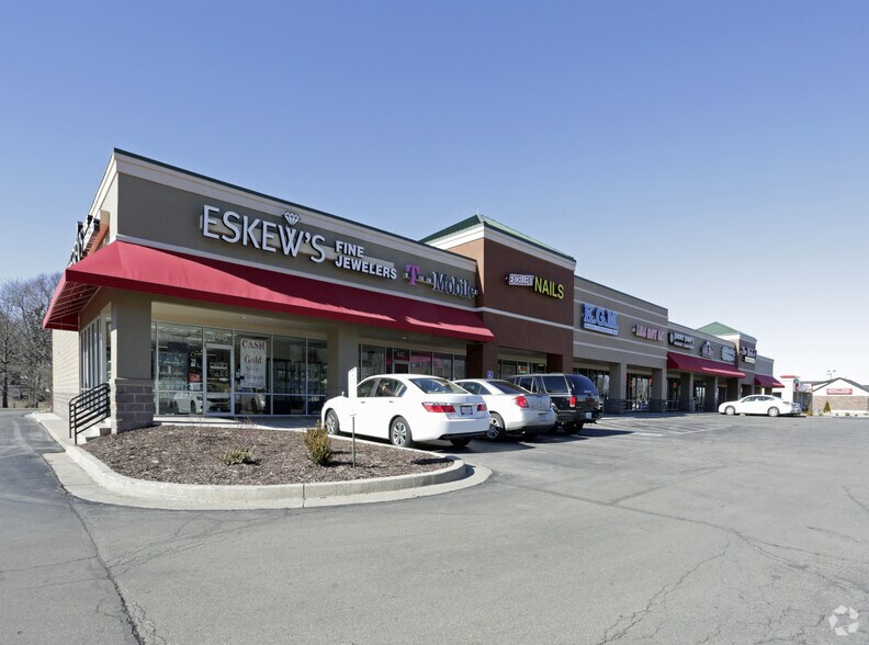 Primary Photo Of 410-446 SE 291 Hwy, Lee's Summit Unknown For Lease