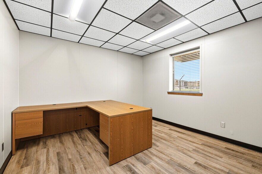 More Photos Of 1510 Amity Ln, El Reno Industrial For Lease