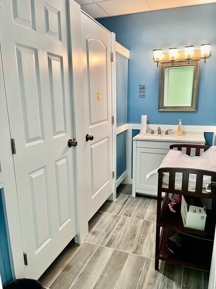 More Photos Of 3597 Lawrenceville Hwy, Tucker Freestanding For Sale