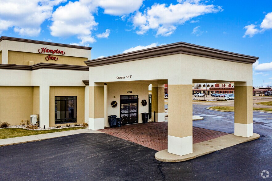 More Photos Of 3090 Village Park Dr, Plover Hotel For Sale