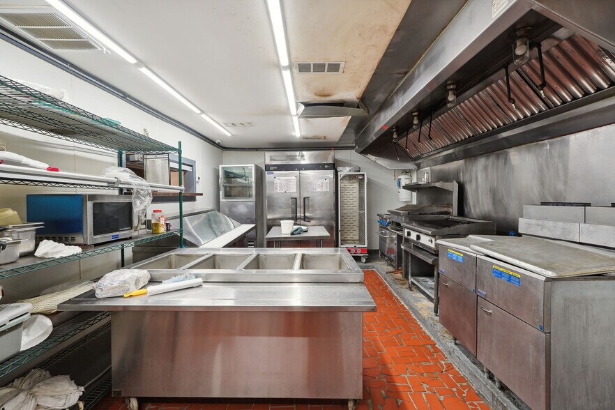 More Photos Of 100 Covered Bridge Rd, Euharlee Restaurant For Sale