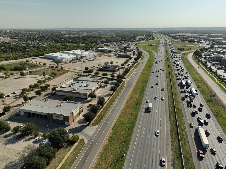 More Photos Of 2650 W I-20, Grand Prairie Unknown For Lease