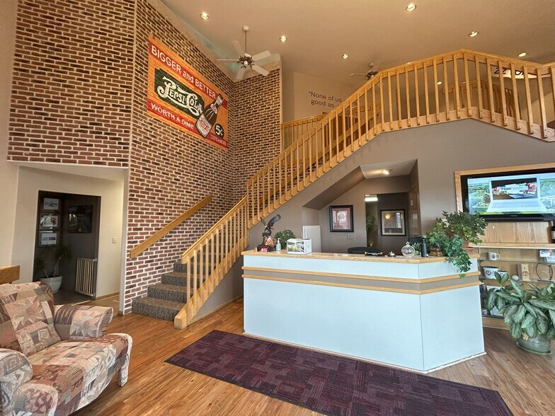 More Photos Of 3615 Canyon Lake Dr, Rapid City Loft Creative Space For Sale