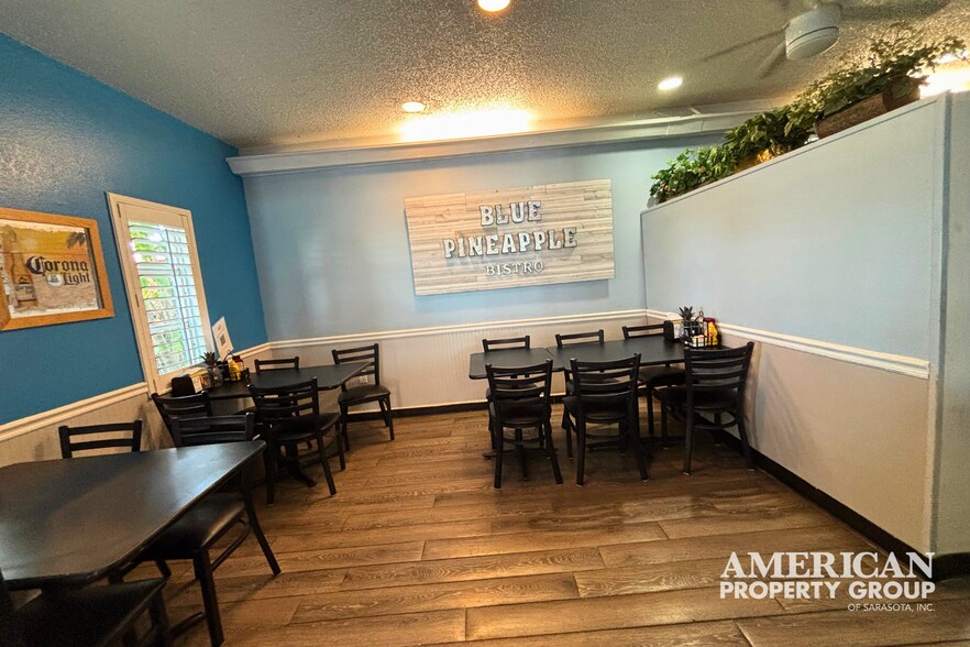 More Photos Of 470 W Dearborn St, Englewood Restaurant For Sale