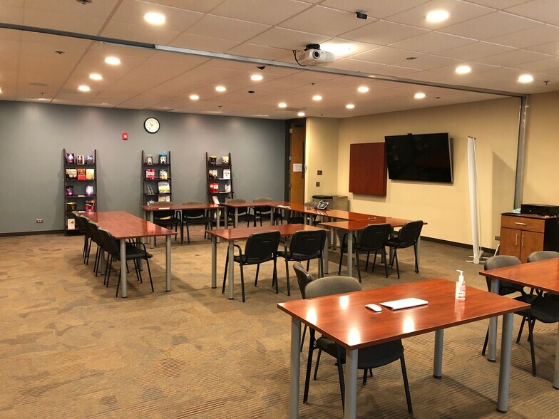 More Photos Of 5550 Tech Center Dr, Colorado Springs Office For Lease