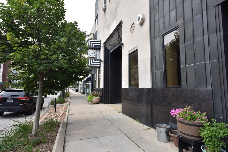 More Photos Of 4001-4015 N Oakland Ave, Shorewood Apartments For Sale