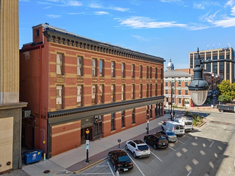 More Photos Of 200 S 6th St, Springfield Office For Lease