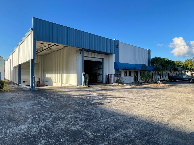 More Photos Of 3750 Prospect Ave, Riviera Beach Warehouse For Lease