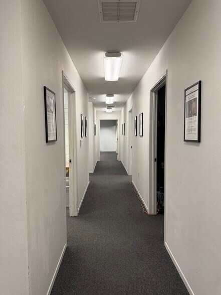 More Photos Of 7700-7704 Kester Ave, Van Nuys Warehouse For Lease