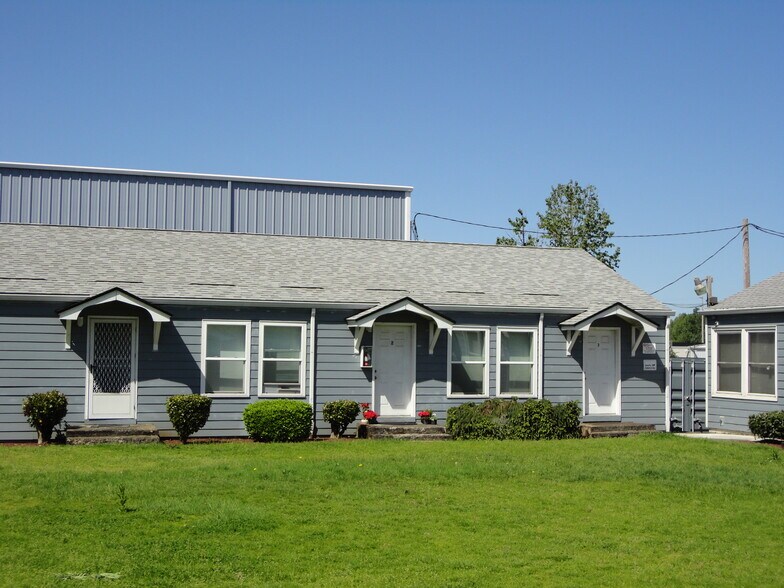 More Photos Of 8125 NE Mallory Ave, Portland Apartments For Sale