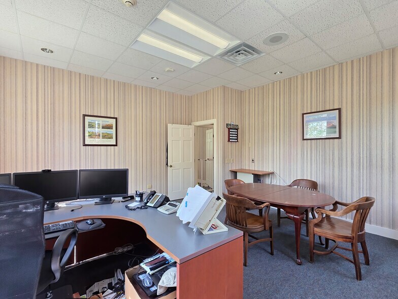 More Photos Of 338 E Montpelier Rd, Barre Town Office For Sale
