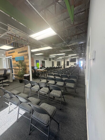 More Photos Of 3007-3023 S West Temple, Salt Lake City Light Manufacturing For Lease