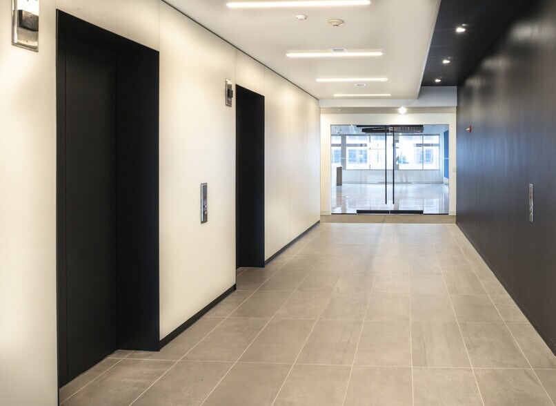 More Photos Of 5275 Leesburg Pike, Falls Church Office For Lease