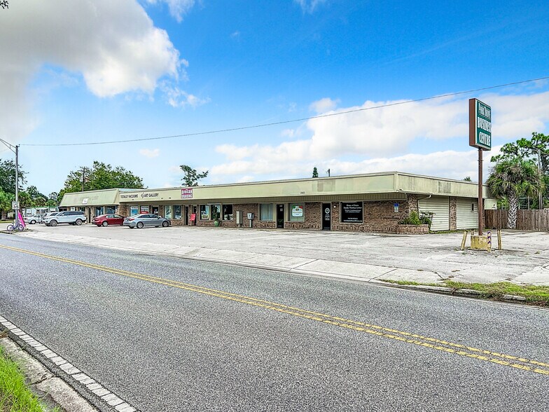 More Photos Of 2553-2565 Park Dr, Sanford Freestanding For Sale