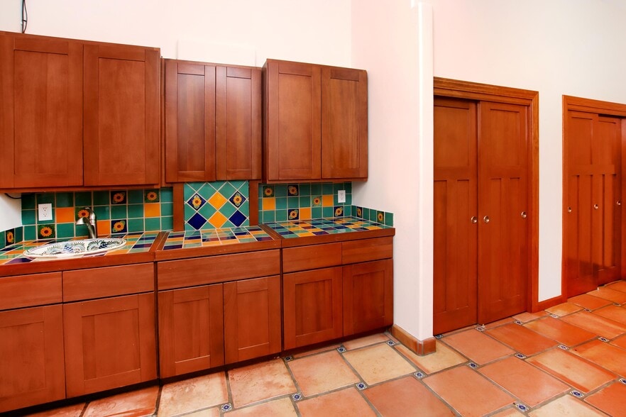 More Photos Of 2030 N Pacific Ave, Santa Cruz Apartments For Sale