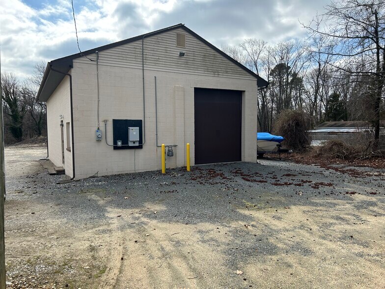 More Photos Of 142 Blackwood Barnsboro Rd, Sewell Flex For Lease