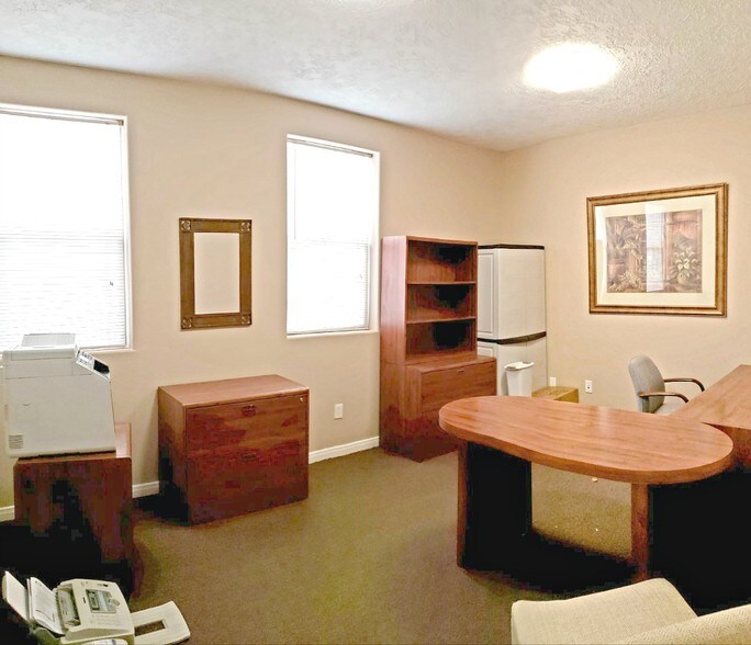 More Photos Of 32618 Tamina Rd, Magnolia Office Residential For Sale