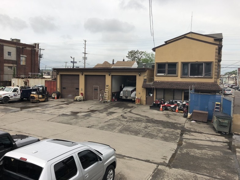 More Photos Of 210 21st Ave, Paterson Industrial For Lease