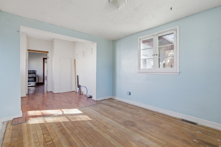 More Photos Of 869 W Center St, Provo Flex For Sale