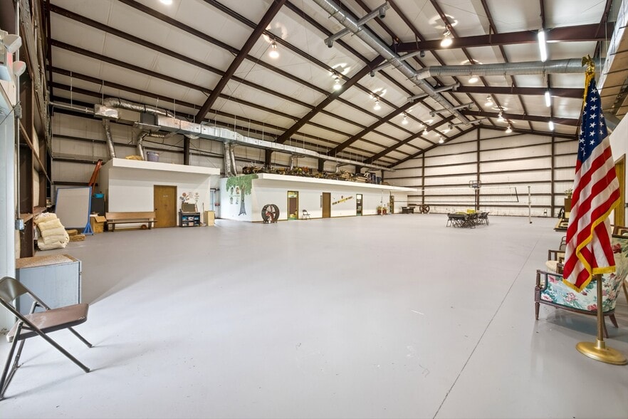 More Photos Of 11141 N Avenue L, La Porte Religious Facility For Sale