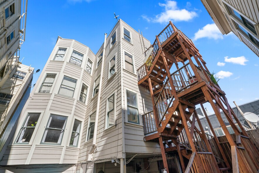 More Photos Of 123-127 Albion St, San Francisco Apartments For Sale
