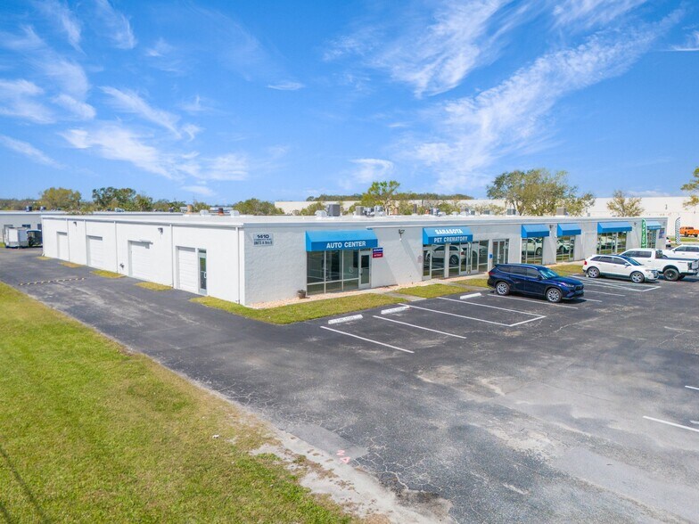 More Photos Of 1410 Commerce Blvd, Sarasota Flex For Lease