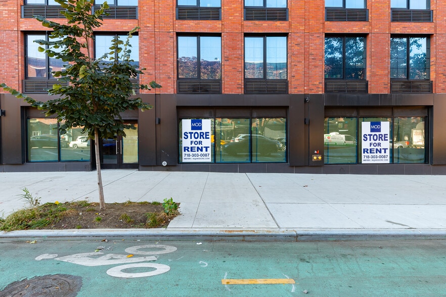 More Photos Of 40 Bruckner Blvd, Bronx Apartments For Lease