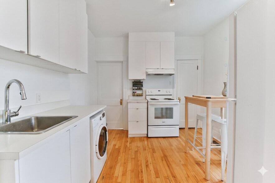 More Photos Of 8234-8242 Rue St-Denis, Montréal Multifamily For Sale