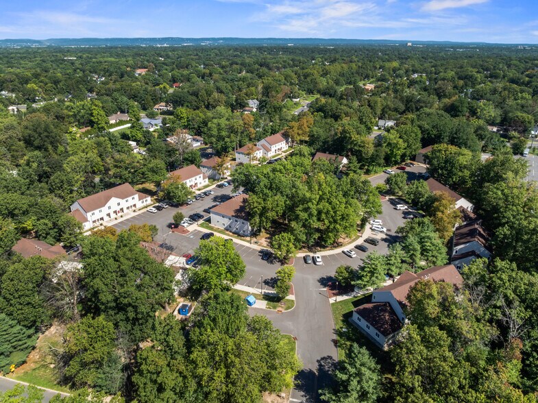 More Photos Of 11 Clyde Rd, Somerset Office For Sale