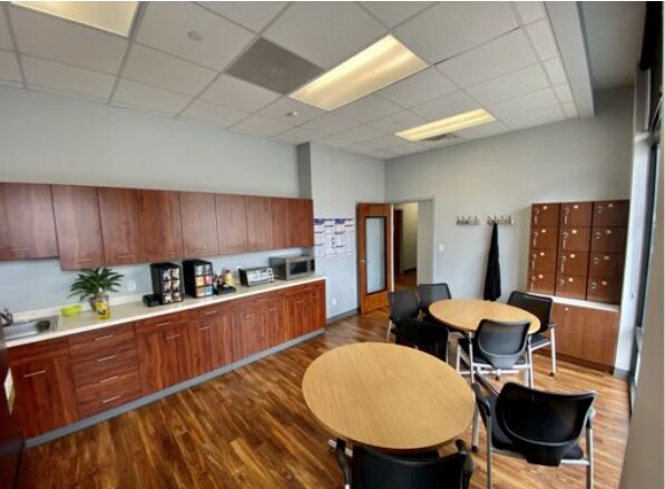 More Photos Of 1514 119th St, Whiting Apartments For Lease