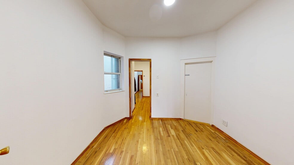 More Photos Of 954 Manhattan Ave, Brooklyn Apartments For Sale