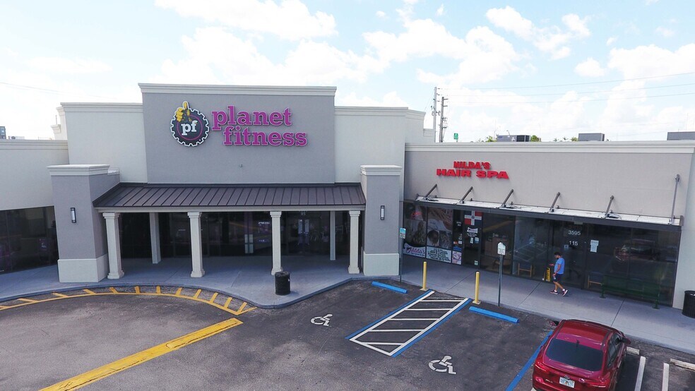 More Photos Of 3250 W 18th St, Hialeah Unknown For Lease