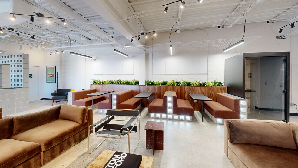 Primary Photo Of 900 Pressley Rd, Charlotte Warehouse For Lease