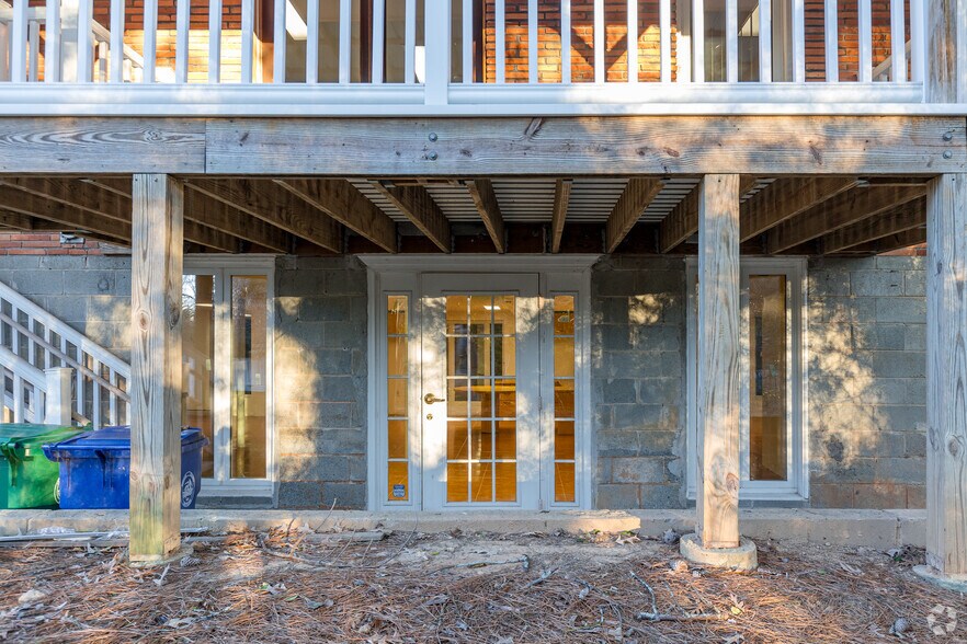 More Photos Of 3136 Clairmont Rd NE, Brookhaven Medical For Sale