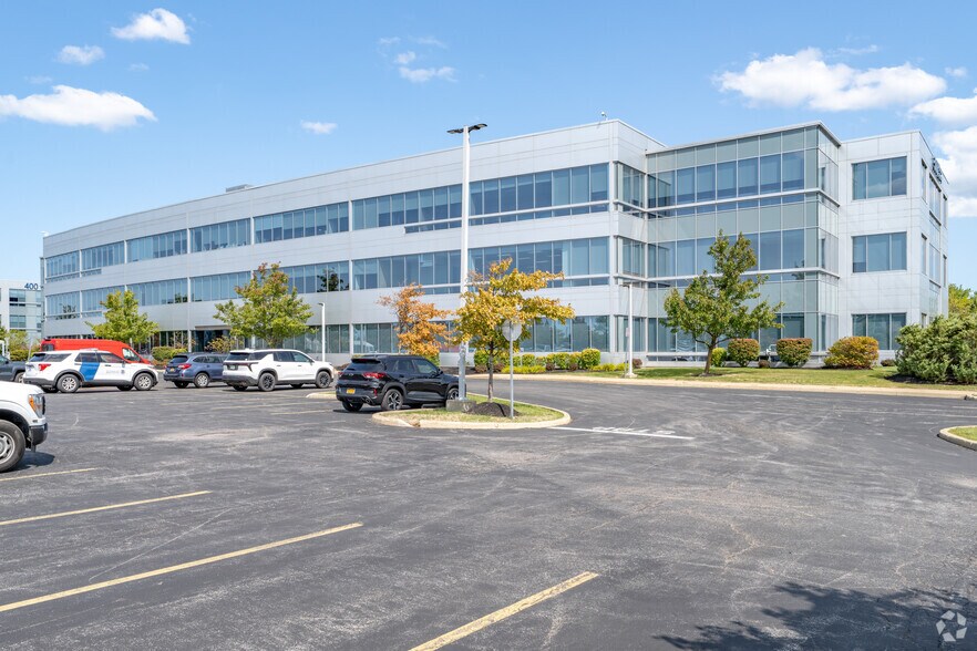 More Photos Of 600 Airborne Pky, Cheektowaga Unknown For Lease