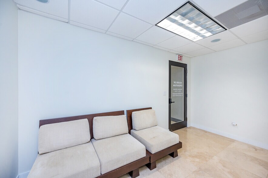 More Photos Of 1110 Brickell Ave, Miami Office For Lease