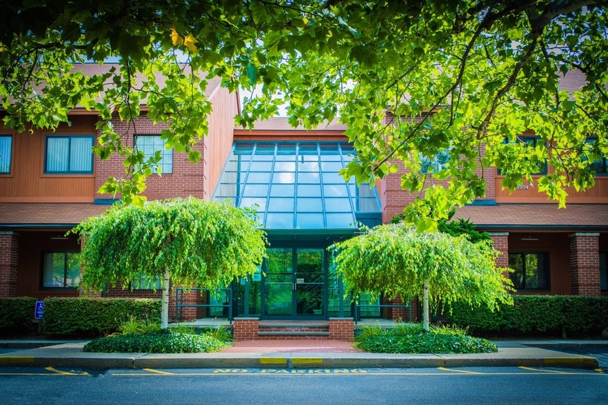 More Photos Of 2350 Post Rd, Warwick Unknown For Lease