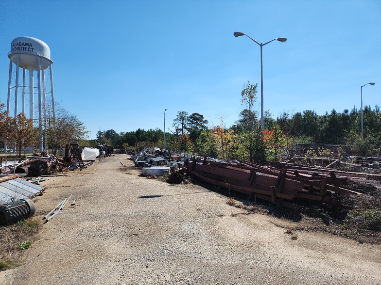 More Photos Of 866 River Rd, Valley Manufacturing For Sale