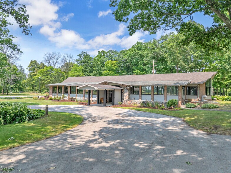 More Photos Of 3212 N Union Rd, Cato Golf Course Driving Range For Sale