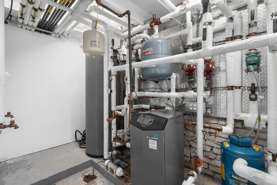 More Photos Of 141 Lexington Ave, New York Apartments For Sale