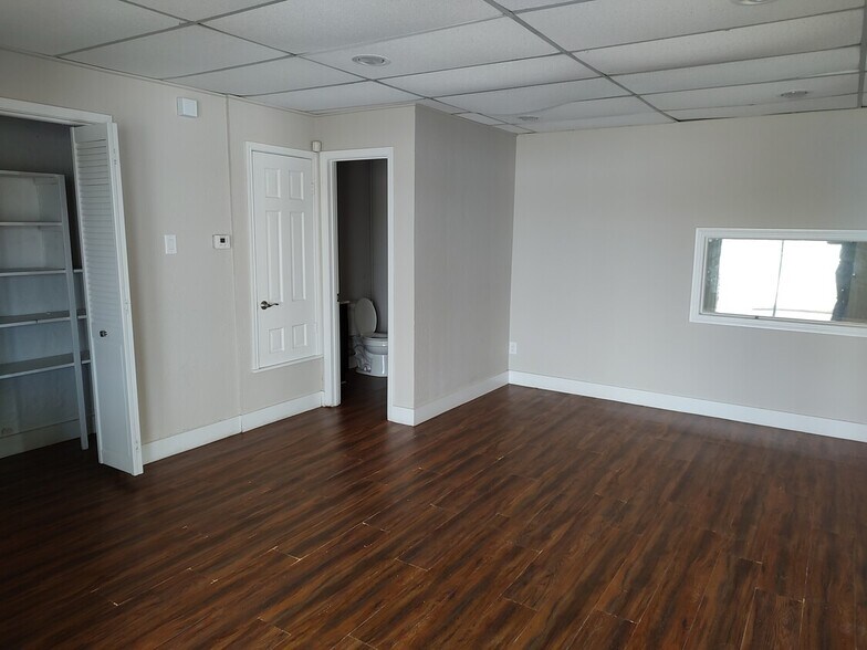 More Photos Of 1335 Shannon Rd E, Sulphur Springs Office For Lease