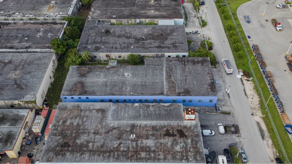 More Photos Of 5550 NW 35th Ct, Miami Warehouse For Lease