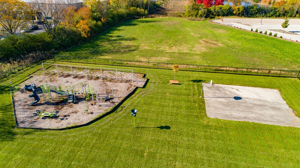 More Photos Of 1080 Corporate Blvd, Aurora Warehouse For Sale