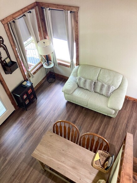 More Photos Of 275 N Main St, Eureka Springs Hotel For Sale