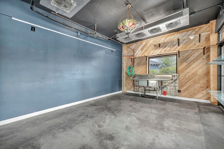 More Photos Of 700 S Wells Ave, Reno Fast Food For Lease