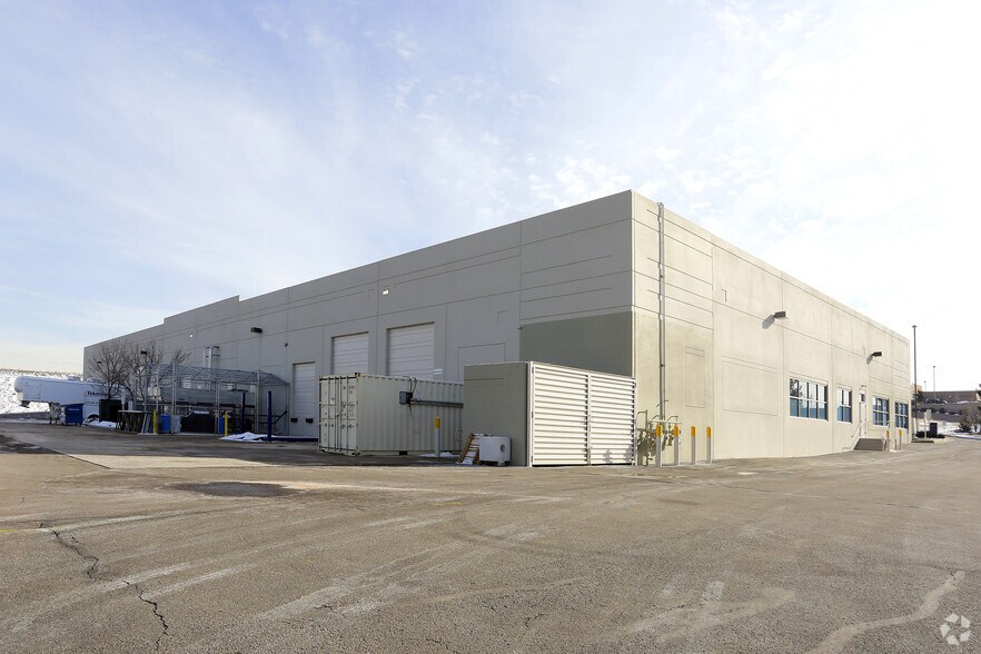 More Photos Of 8020 Southpark Cir, Littleton Light Manufacturing For Lease