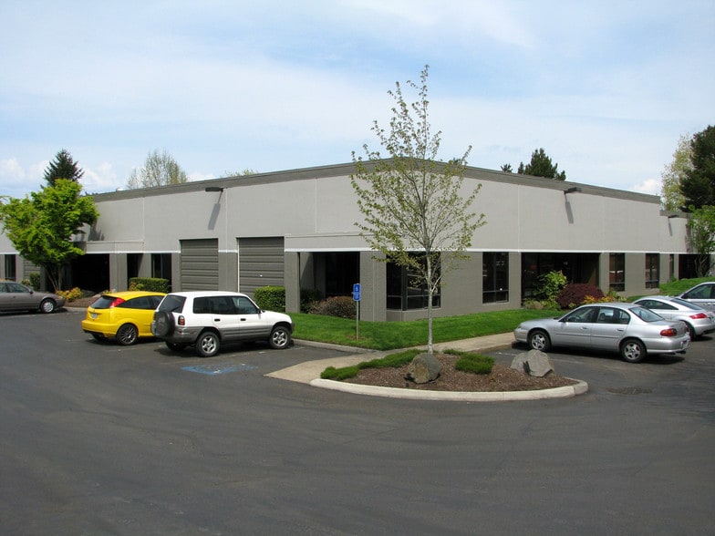More Photos Of 5291 NE Elam Young Pky, Hillsboro Flex For Sale