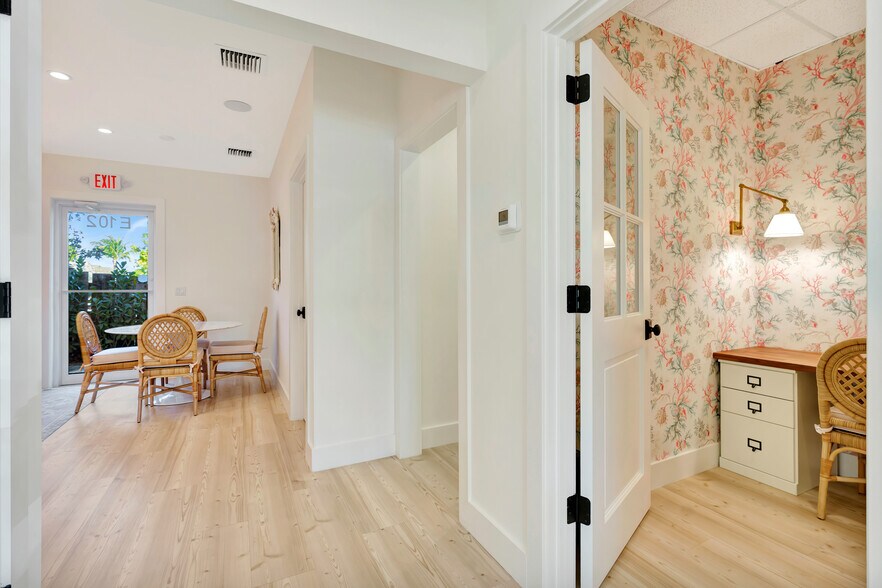 More Photos Of 725 N A1A, Jupiter Medical For Sale