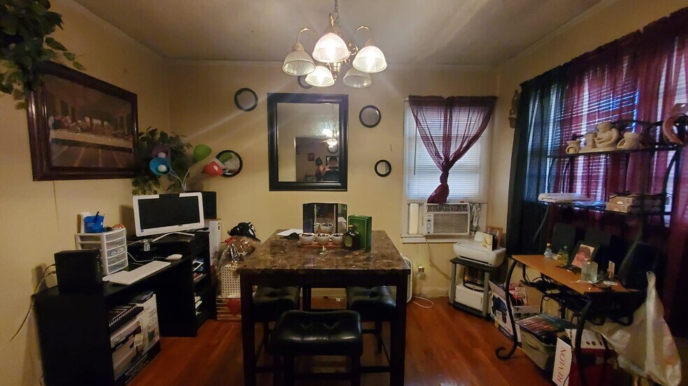 More Photos Of 1217 John St, Greenville Apartments For Sale