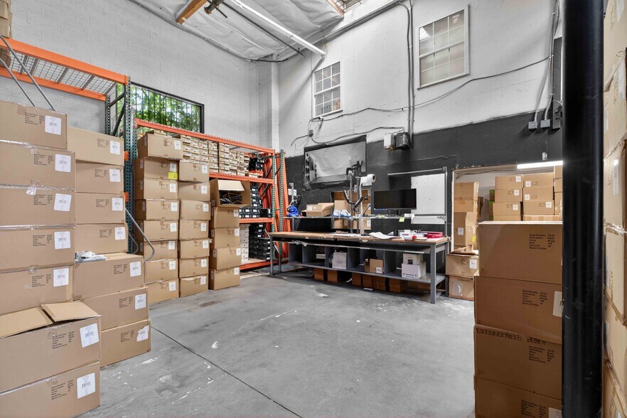 More Photos Of 1767 Standard Ave, Glendale Office For Lease